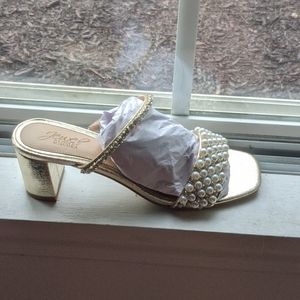 NIB Formal sandals heels